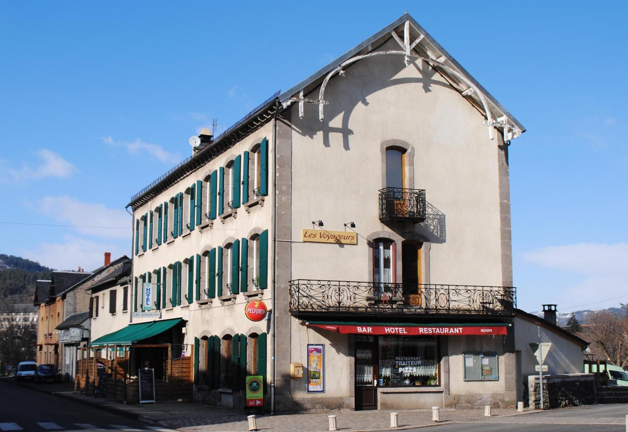 Hotel Des Voyageurs Chez Betty Neussargues en Pinatelle Экстерьер фото
