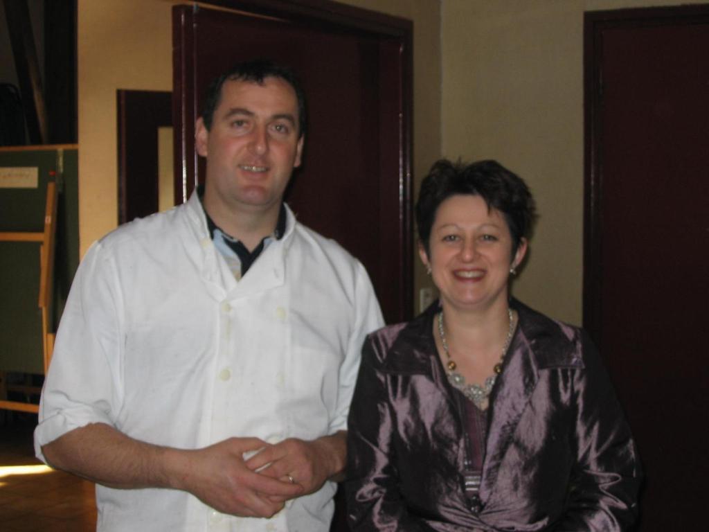 Hotel Des Voyageurs Chez Betty Neussargues en Pinatelle Экстерьер фото
