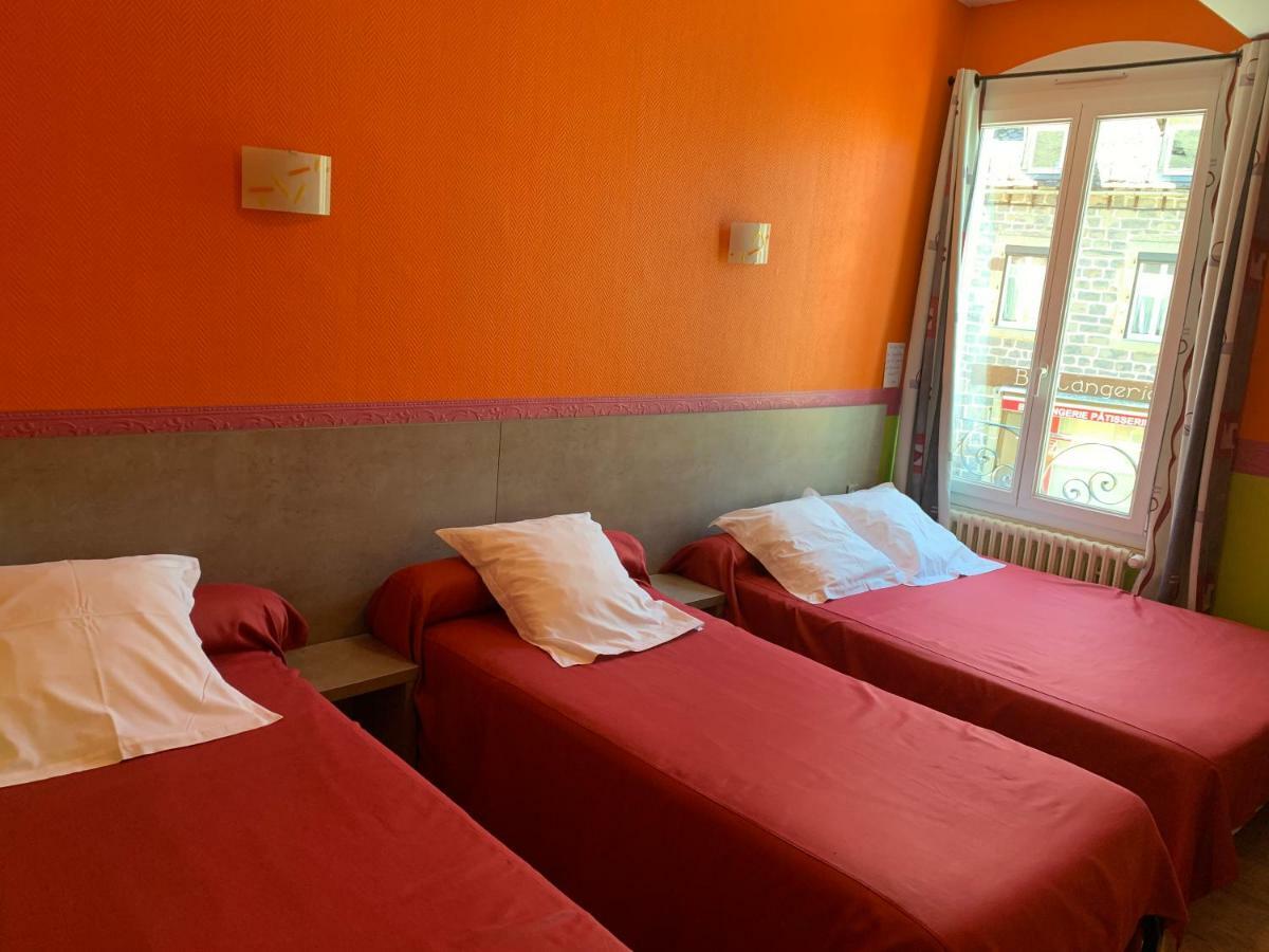 Hotel Des Voyageurs Chez Betty Neussargues en Pinatelle Экстерьер фото
